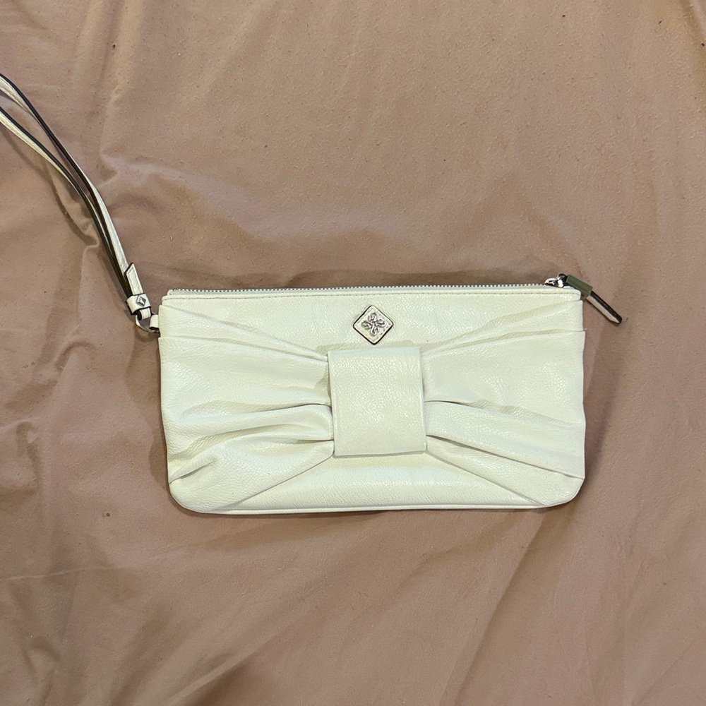 Simply Vera Vera Wang Cream Wristlet with Bow Detail